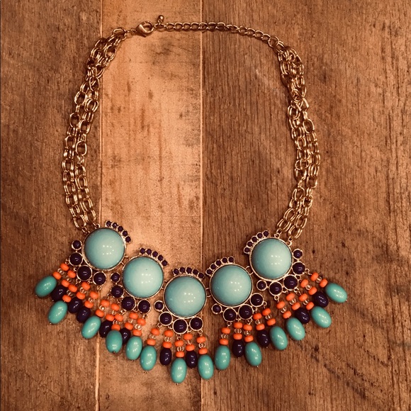 Jewelry - Statement necklace and earring set